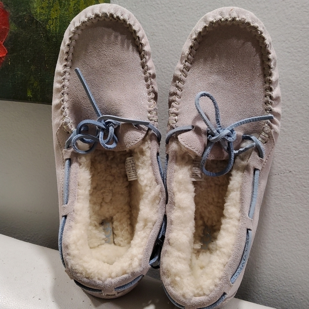 UGG Dakota Silver Suede Slippers Size 11